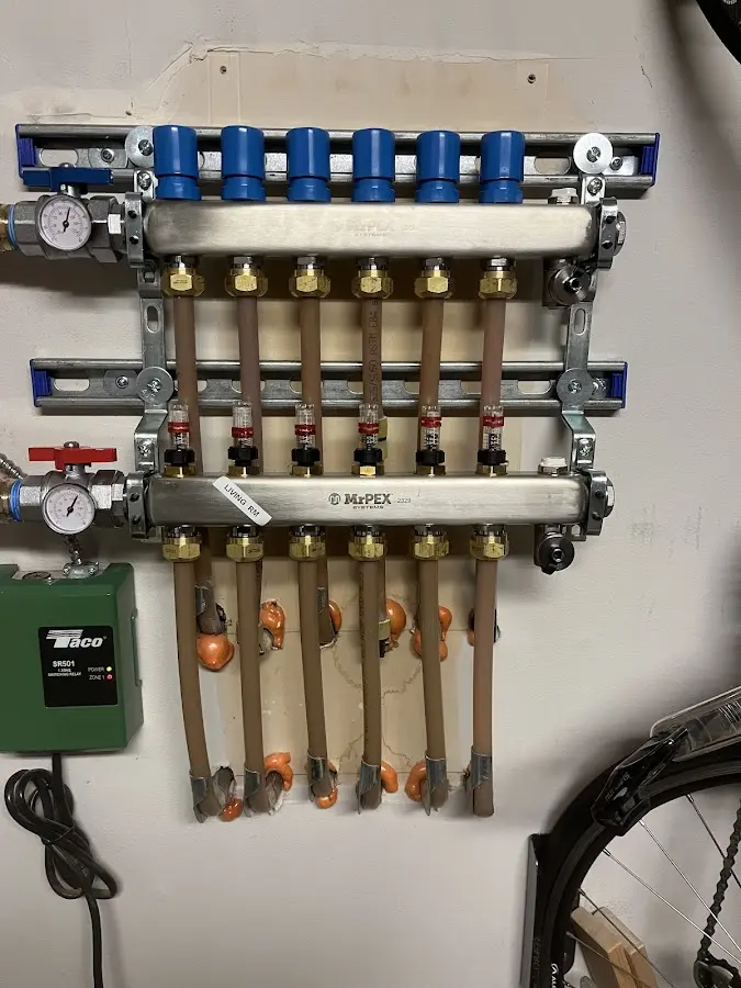 Plumber performing Leak Detection at a residential property in Belle Glade